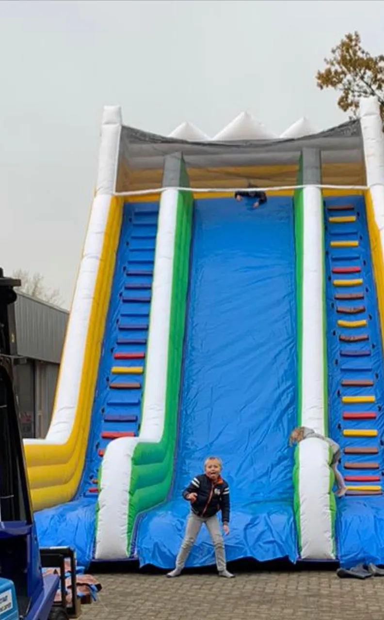 Glijbaan 8 meter hoog